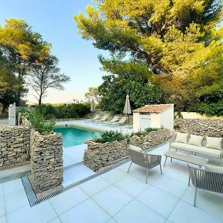 Mazet With Pool In Garrigue Prázdninový dům Nîmes
